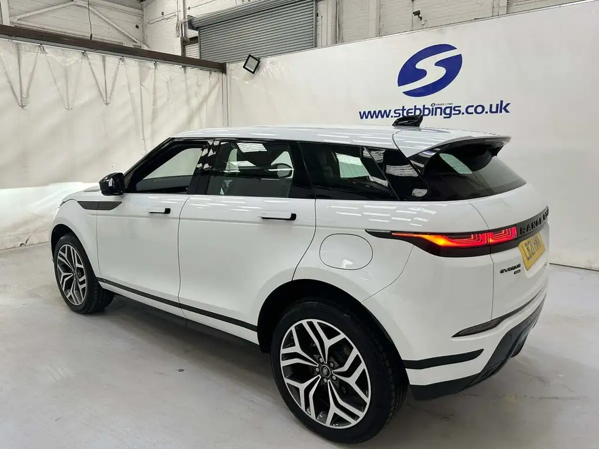 2021-land-rover-range-rover-evoque-15-p300e-r-dynamic-hse-big-4