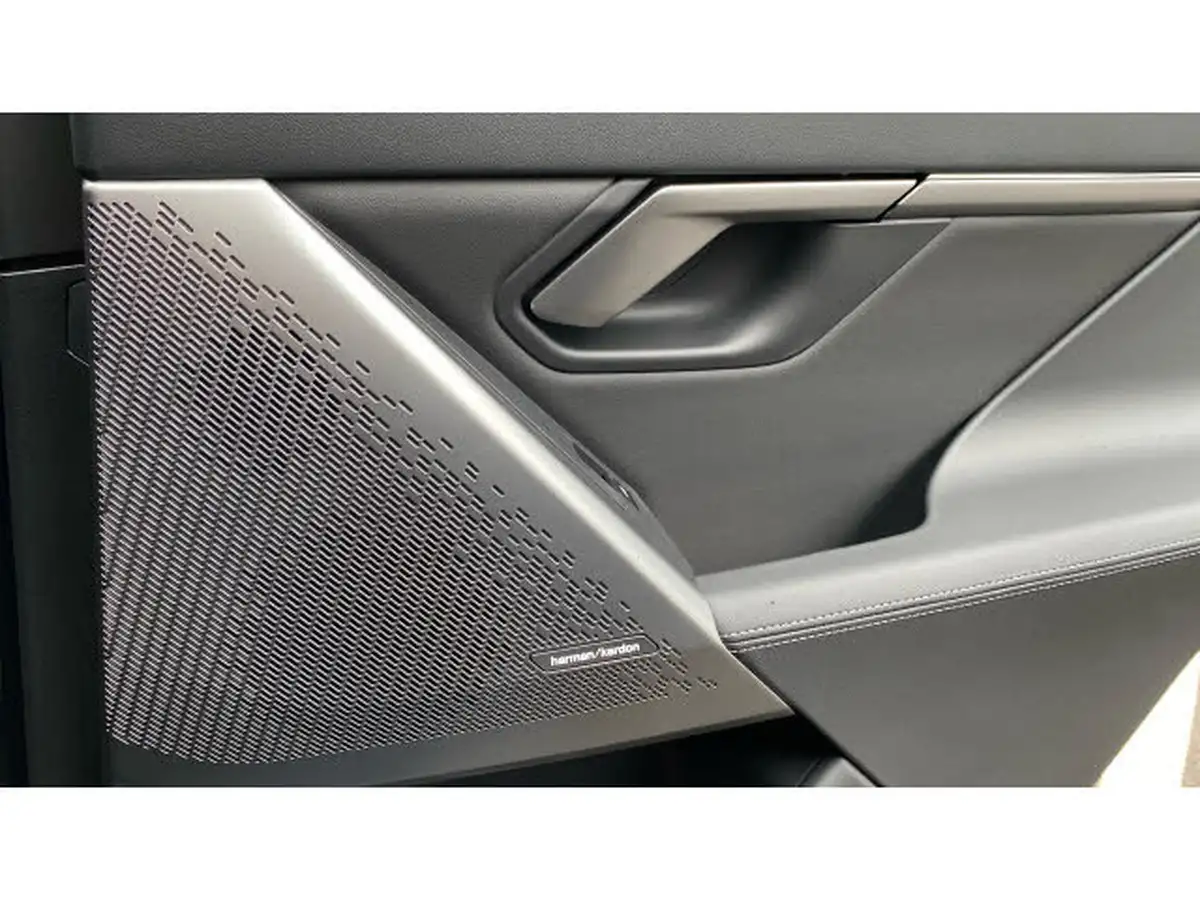 2024-bmw-5-series-e-i5-edrive40-m-sport-saloon-4d-big-38