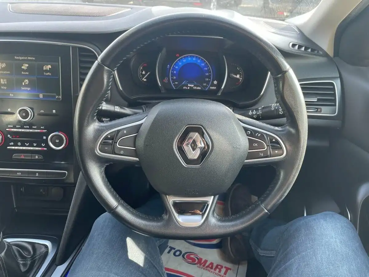 2016-renault-megane-12-tce-dynamique-nav-130bhp-hatchback-5d-big-13
