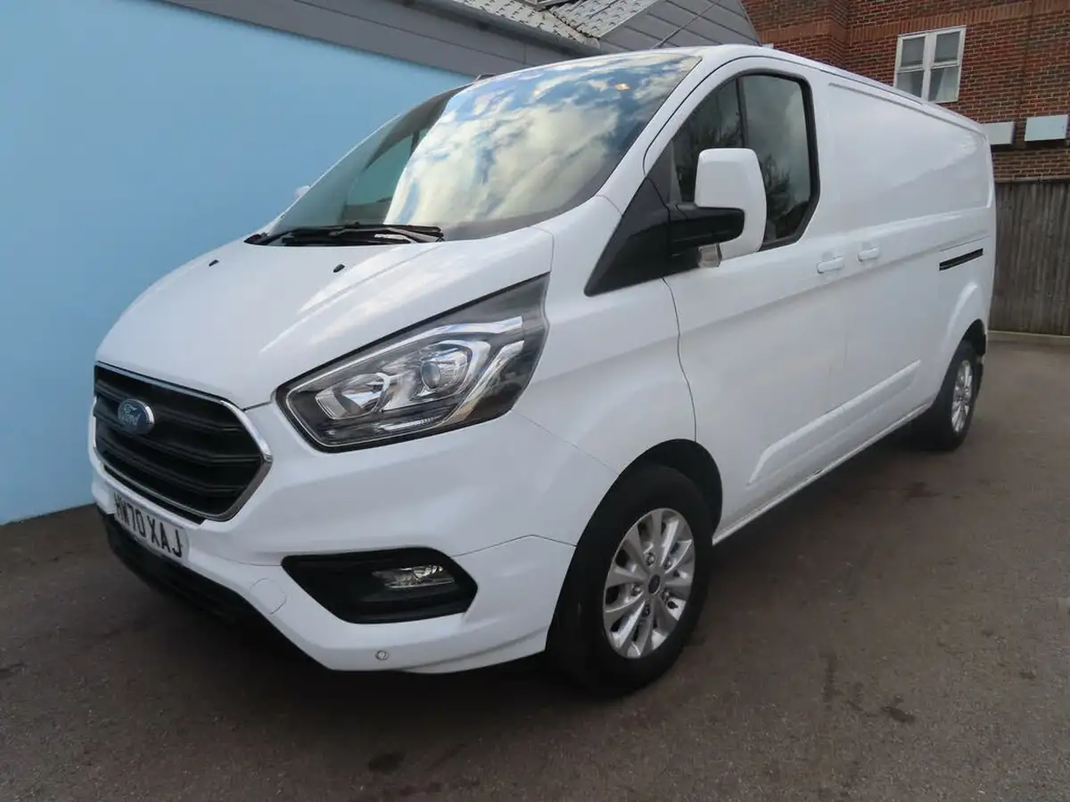 2020-ford-transit-custom-20tdci-300-l1h1-limited-130pseu6dt-panel-van-big-4