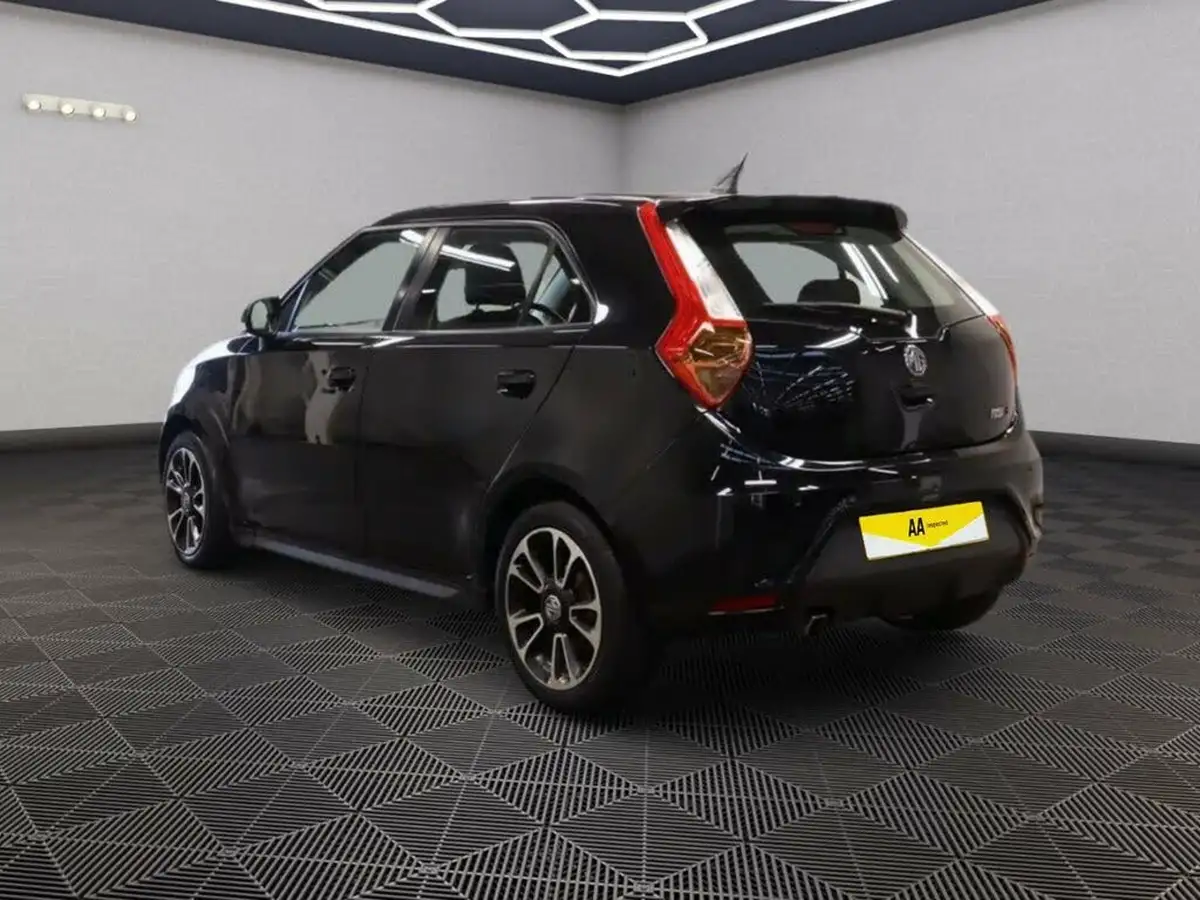 2016-mg-mg3-15-vti-tech-3style-ss-big-4