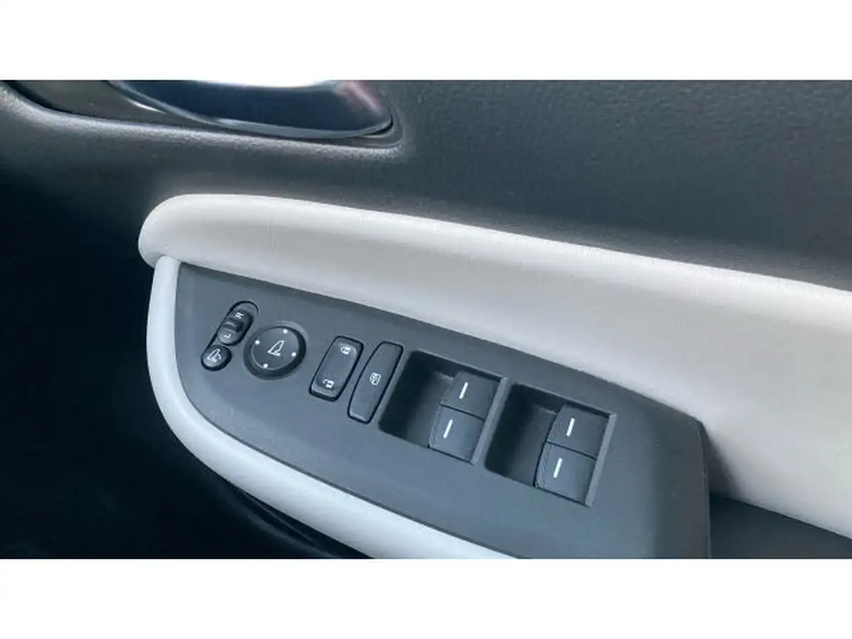 2022-honda-jazz-15-i-mmd-ex-107ps-big-19