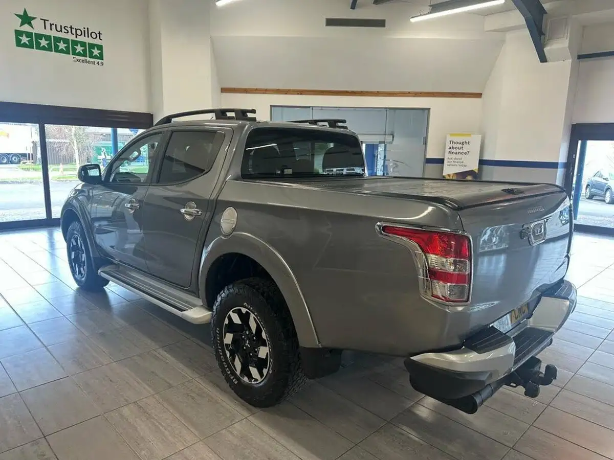 2018-mitsubishi-l200-24di-d-barbarian-eu6-auto-big-4