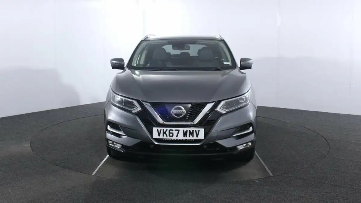 2017-nissan-qashqai-16dci-tekna-4x4-big-1