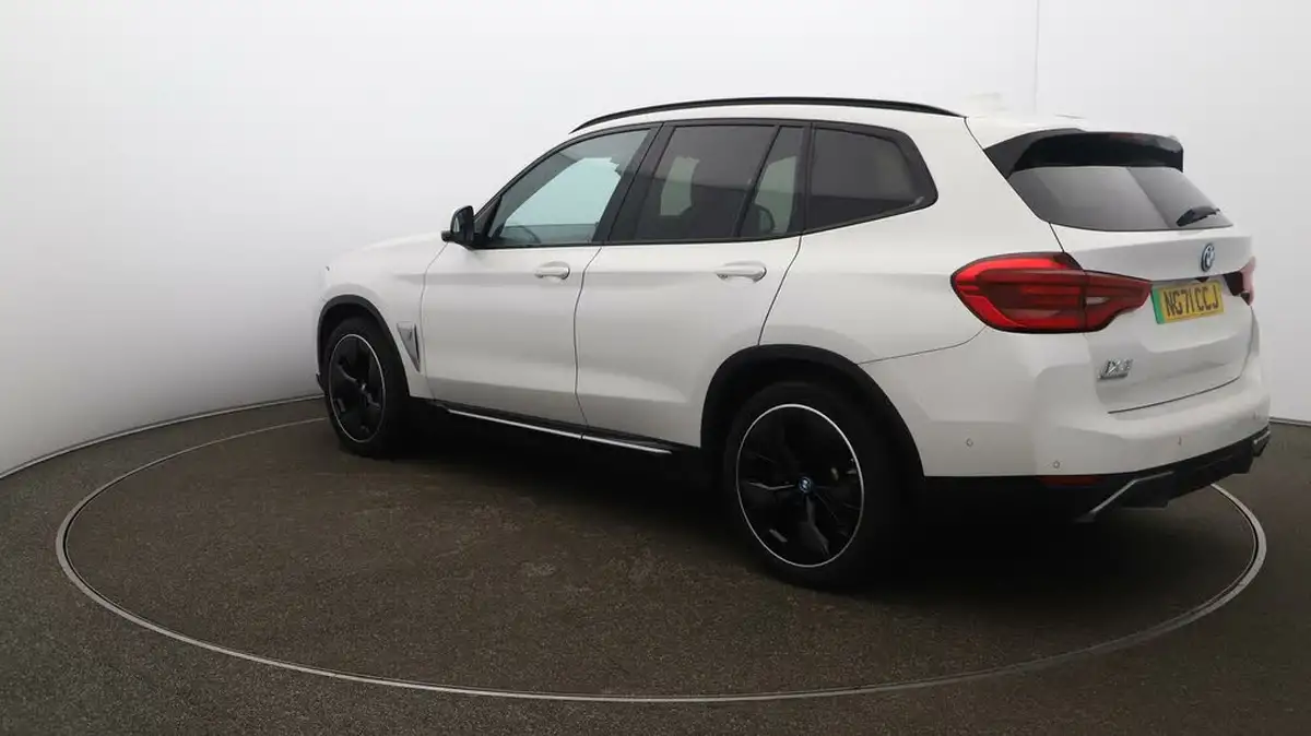 2021-bmw-ix3-e-premier-edition-big-59