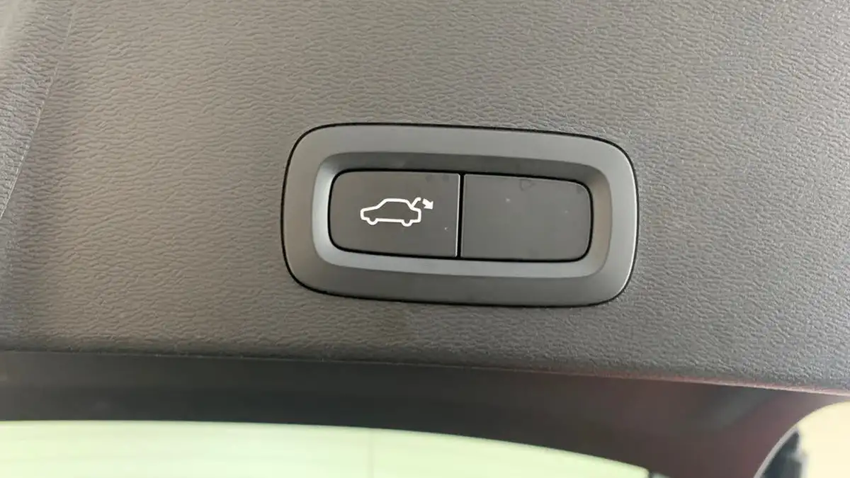 2020-volvo-xc40-20-t4-inscription-awd-big-41