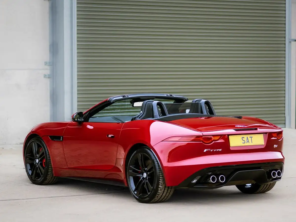 2013-jaguar-f-type-50-s-big-18