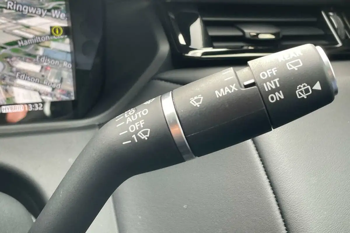 2024-land-rover-range-rover-velar-20-p400e-dynamic-hse-big-62