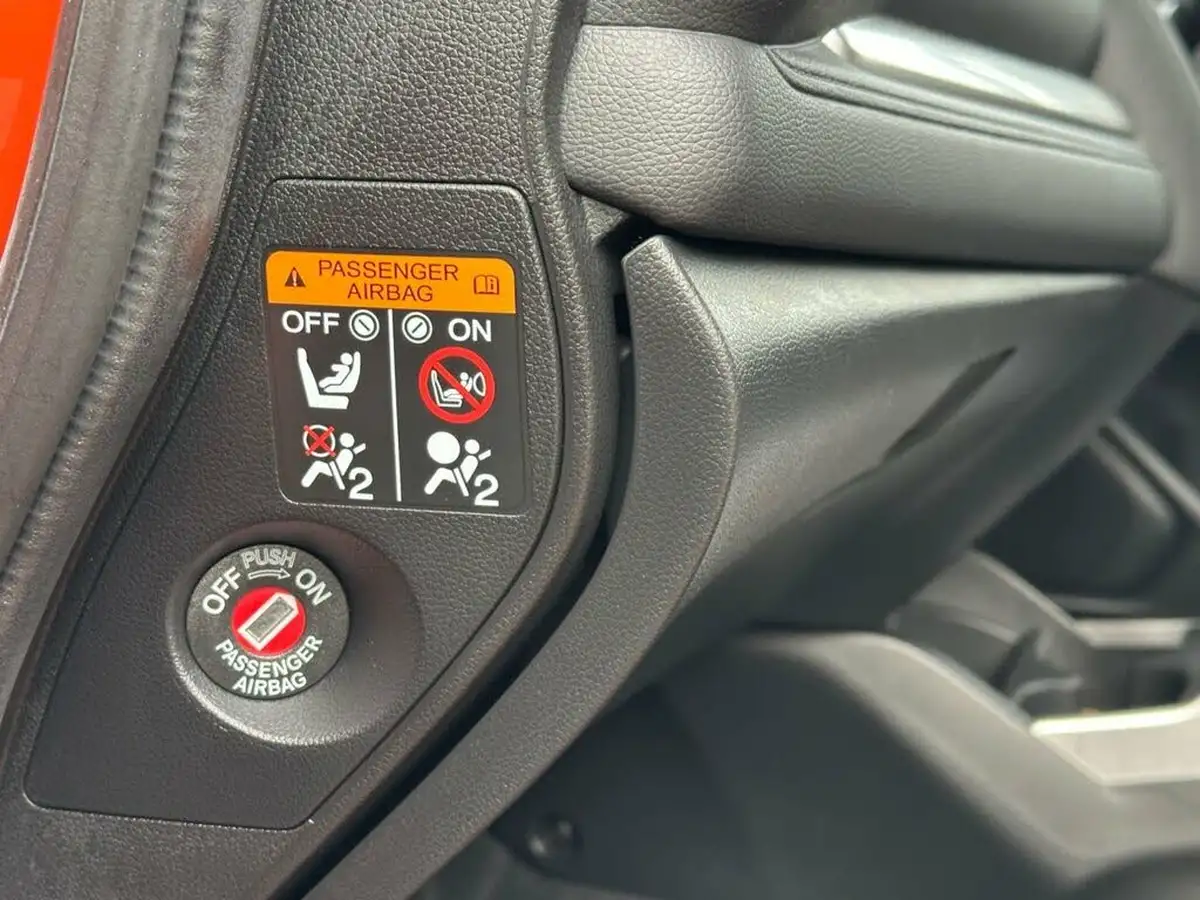 2018-honda-jazz-13-i-vtec-ex-navi-cvt-big-35