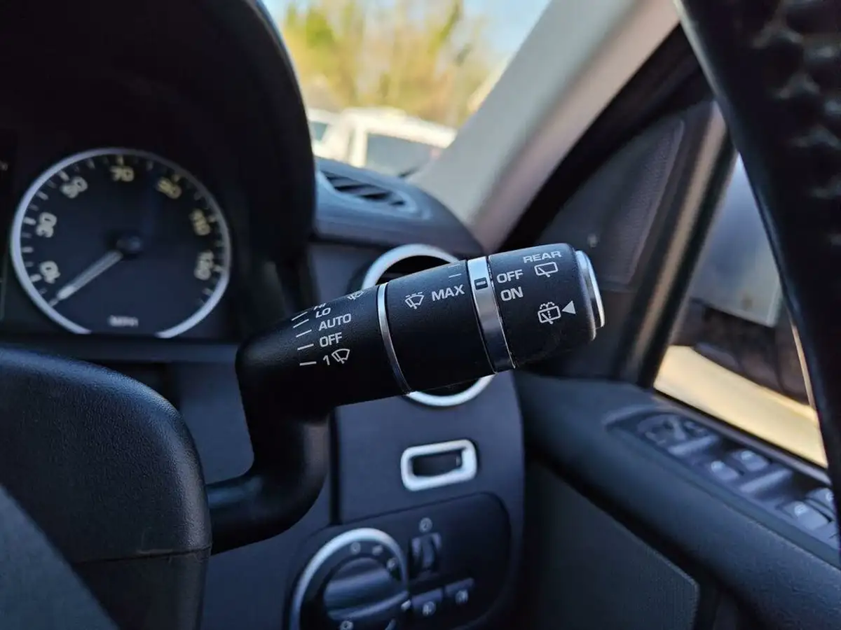 2016-land-rover-discovery-30-sd-v6-se-big-12