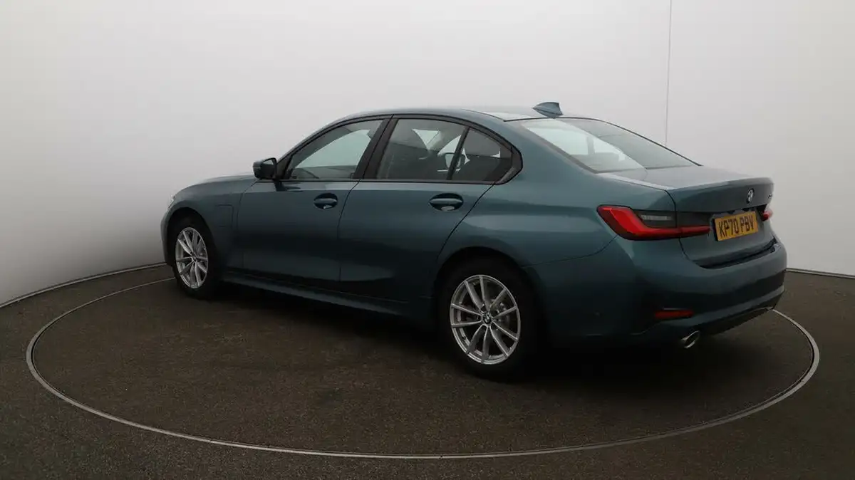 2020-bmw-3-series-20-330e-se-pro-saloon-4d-big-54