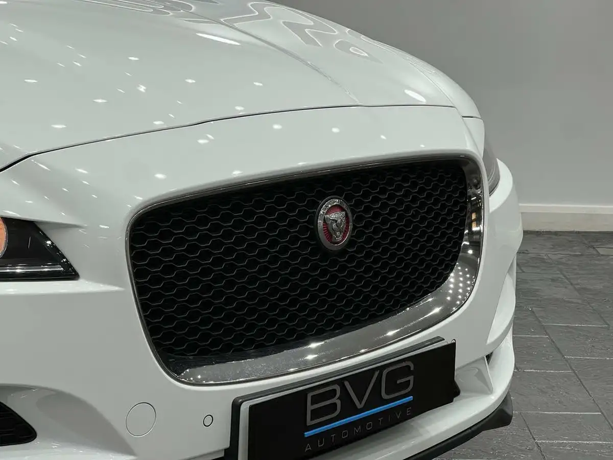 2017-jaguar-f-pace-20-i4d-prestige-180ps-awd-auto-big-11