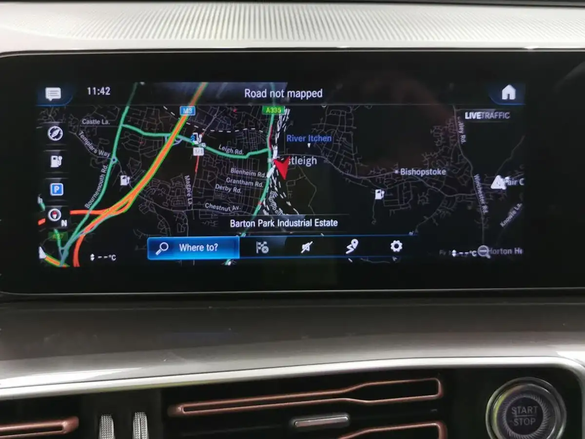 2023-mercedes-benz-eqc-e-eqc-400-amg-line-edition-big-3
