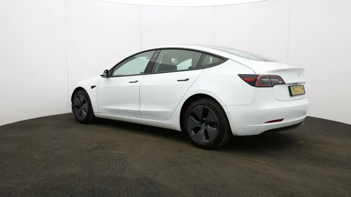 2021-tesla-model-3-e-standard-plus-big-43