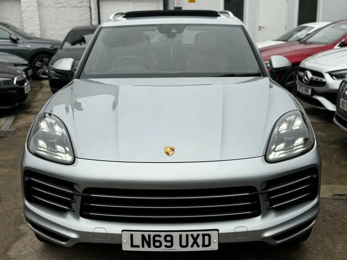 2019-porsche-cayenne-30-v6-s-big-1