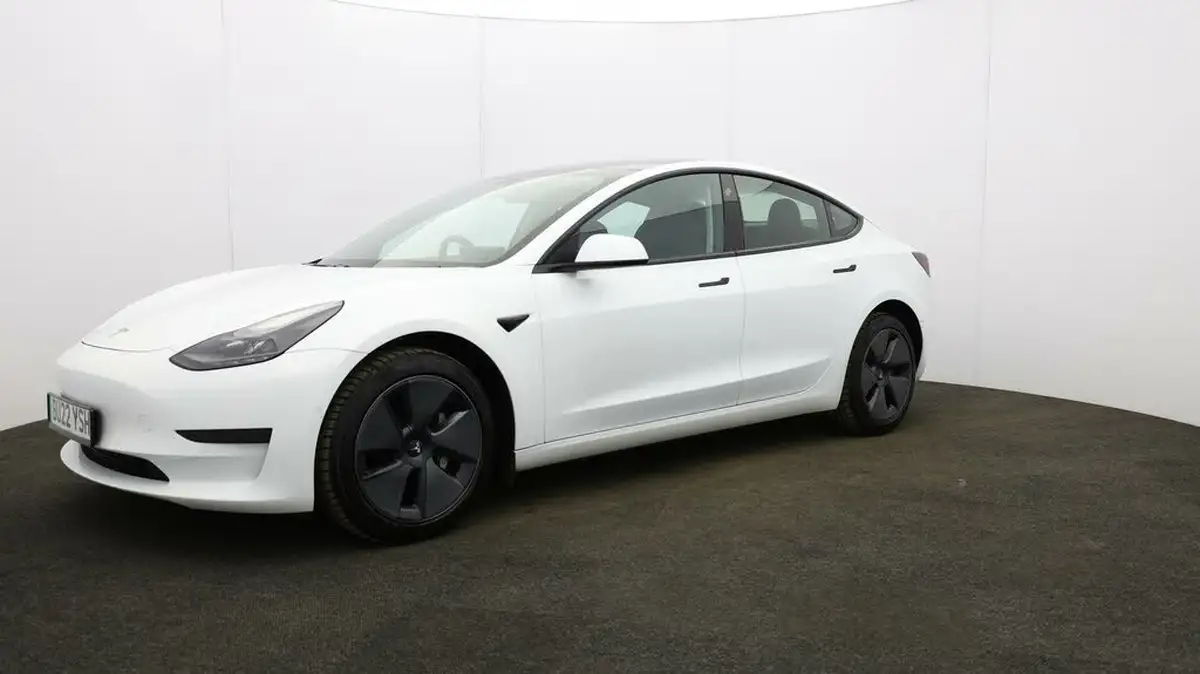 2021-tesla-model-3-e-standard-plus-big-21