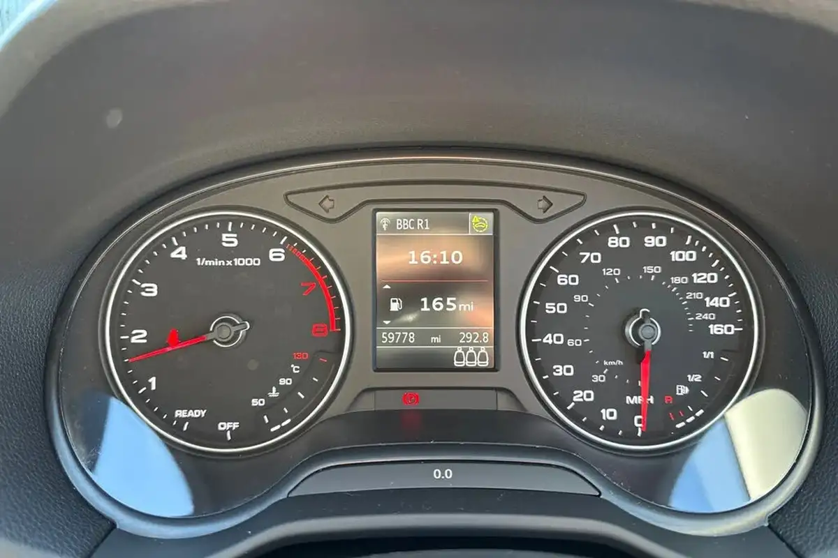 2021-audi-q2-10-30-tfsi-technik-big-45