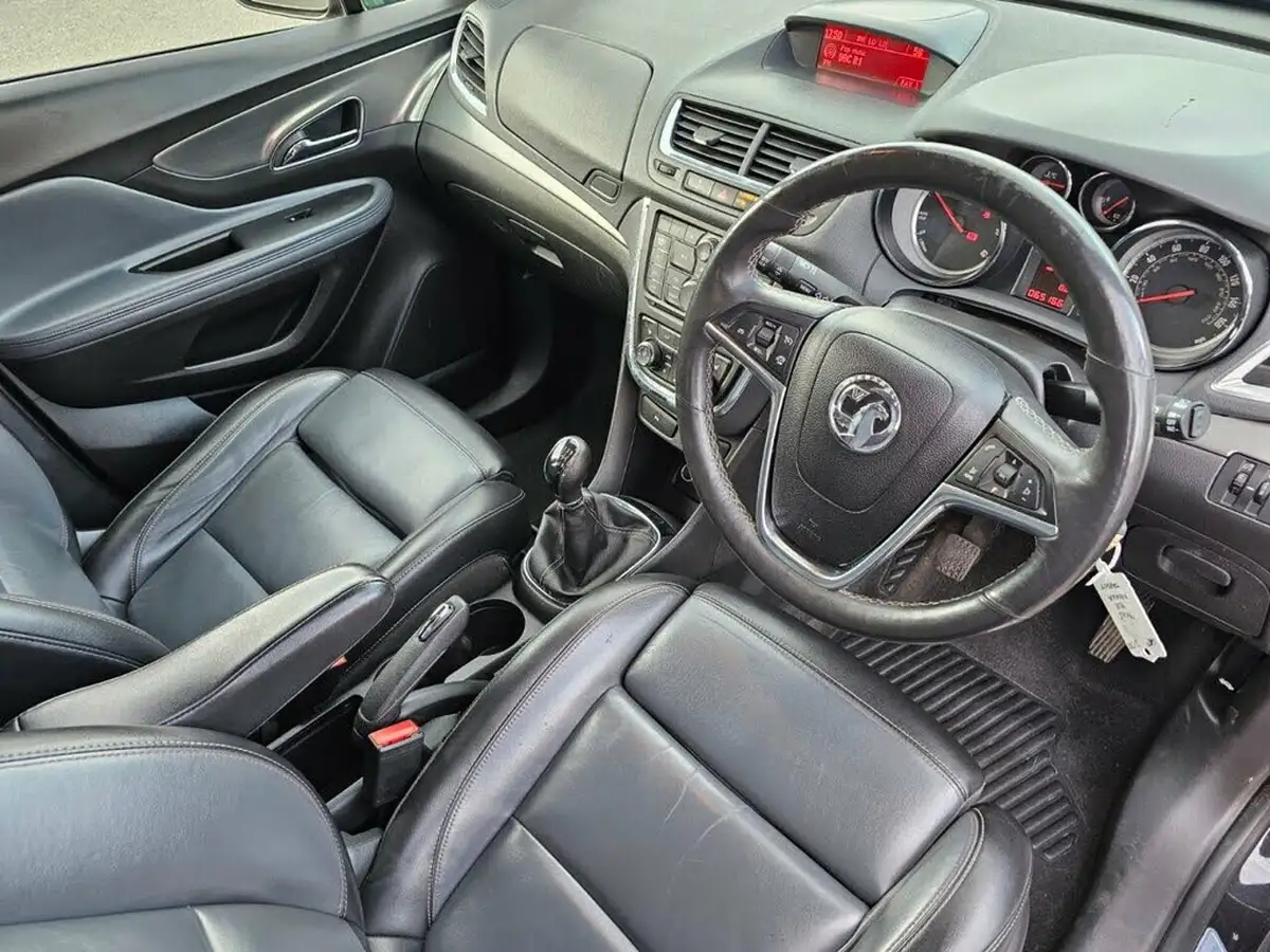 2015-vauxhall-mokka-16cdti-se-136ps-big-16
