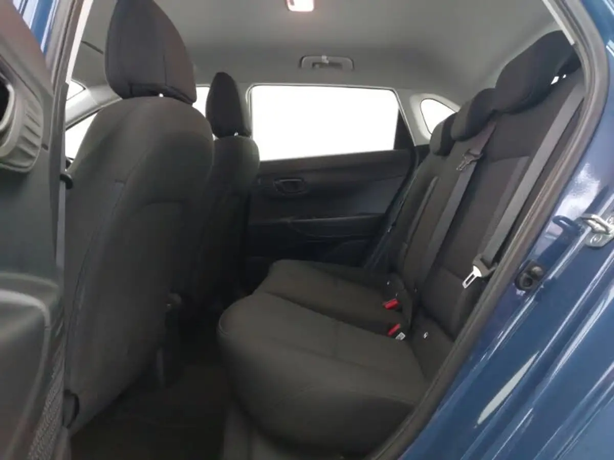 2024-hyundai-i20-10-t-gdi-advance-dct-big-5
