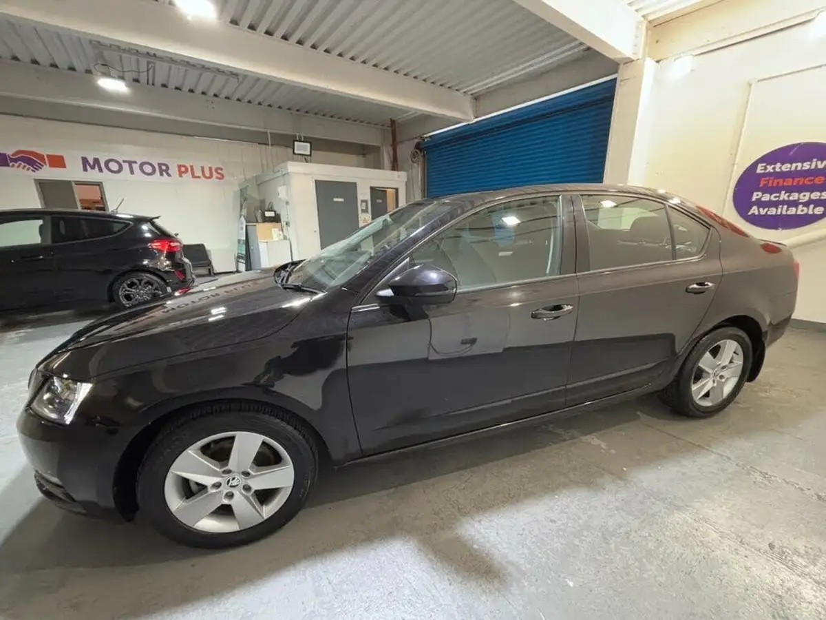 2018-skoda-octavia-10-tsi-se-hatchback-dsg-big-3