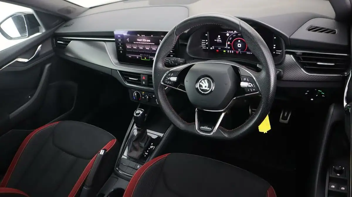 2021-skoda-kamiq-15-tsi-monte-carlo-dsg-big-8