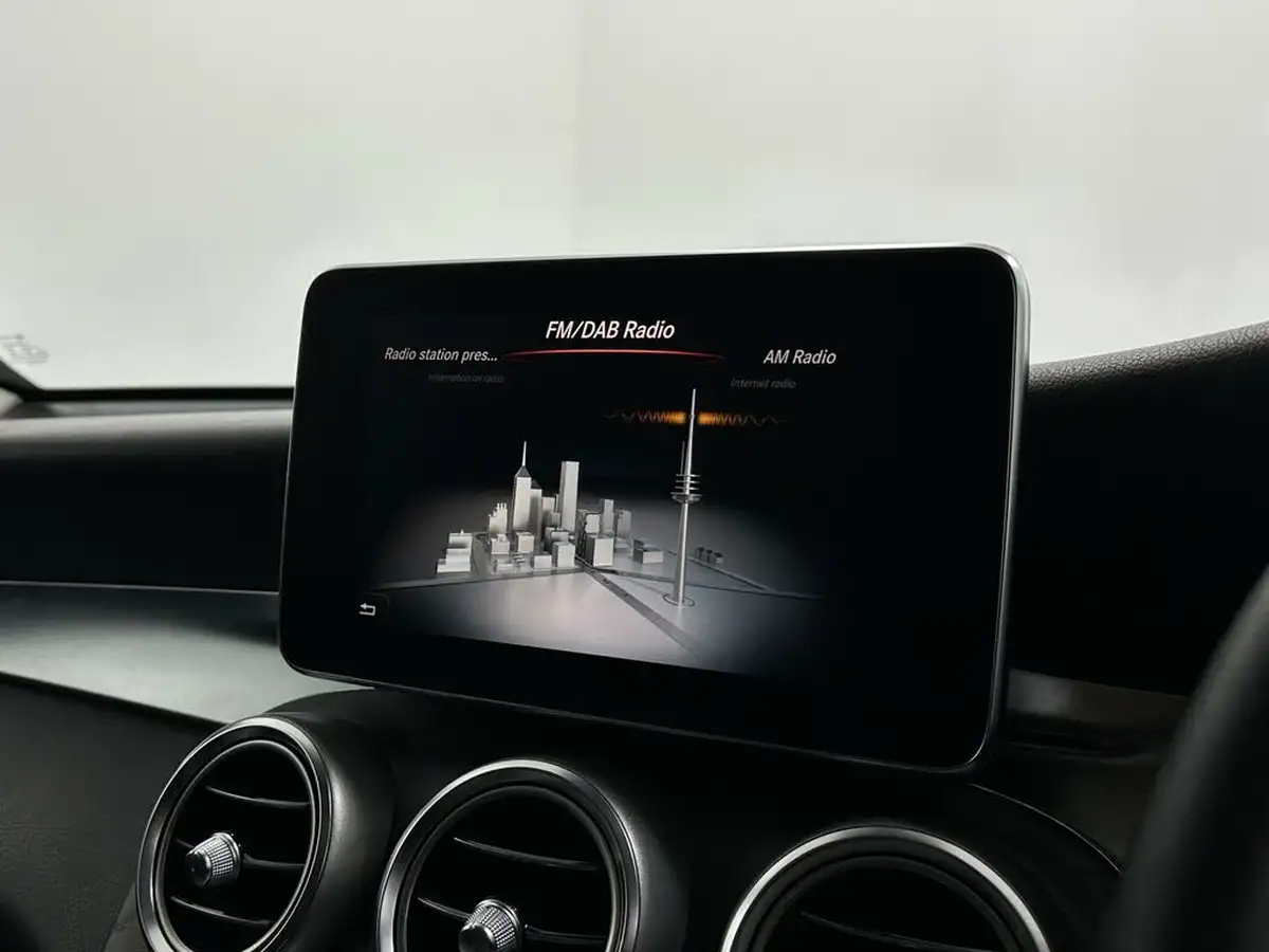 2018-mercedes-benz-glc-class-21d-glc220d-sport-premium-plusss-station-wagon-5d-big-25