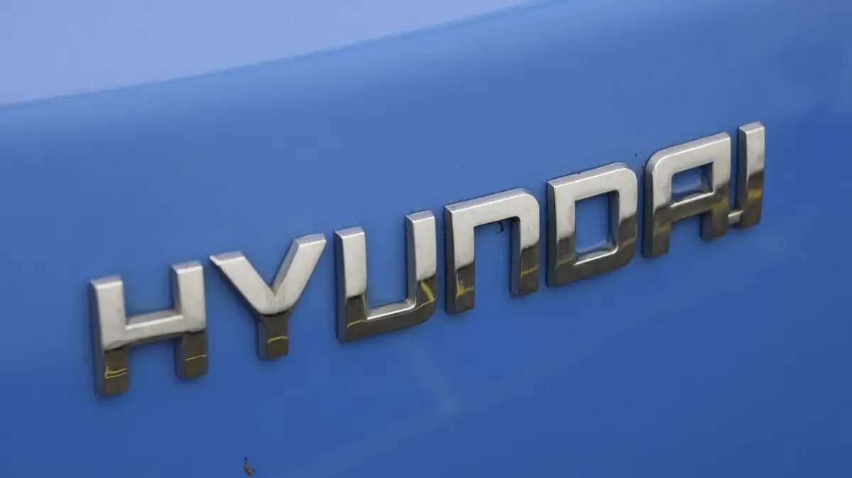 2022-hyundai-kona-e-premium-204ps-64kwh-7kw-obc-big-20