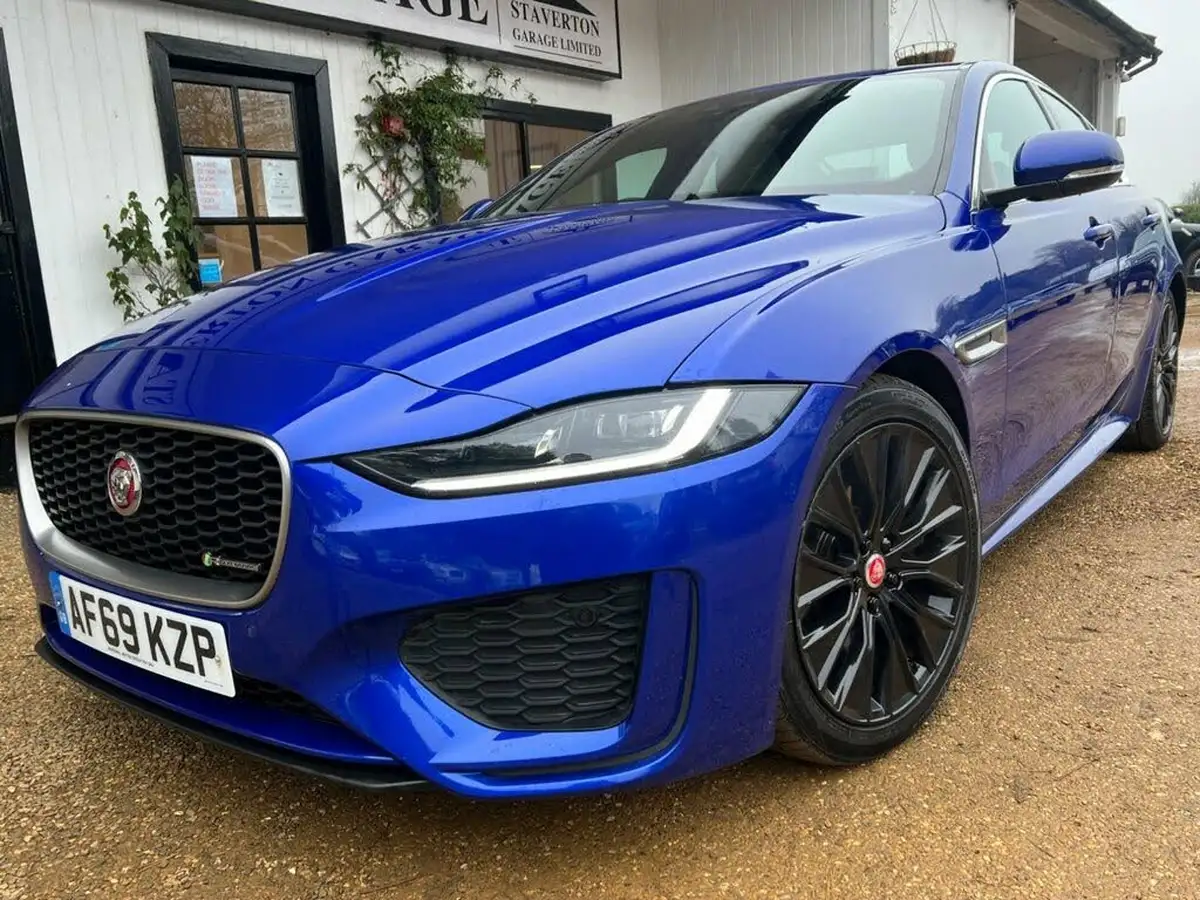 2020-jaguar-xe-20i-r-dynamic-s-250ps-big-21
