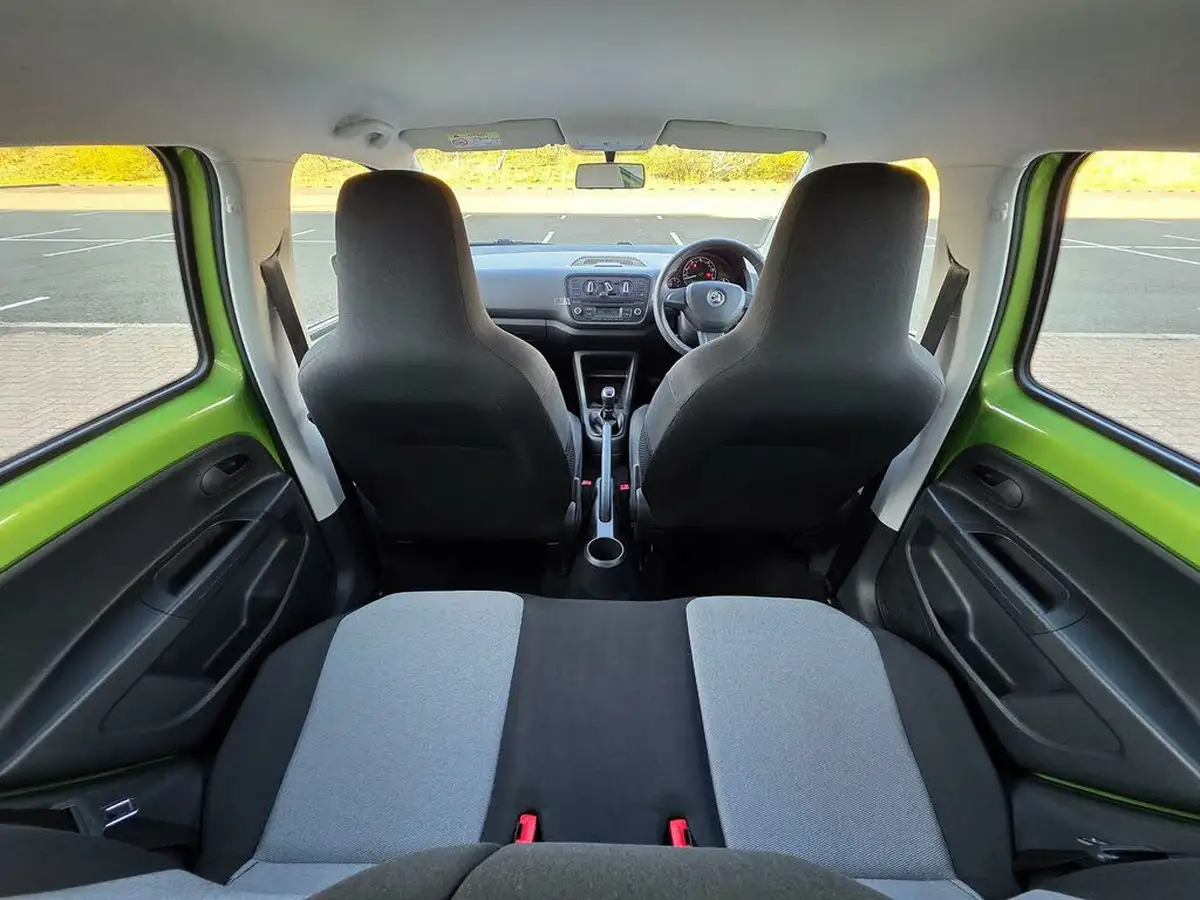 2015-skoda-citigo-10-se-5d-big-23