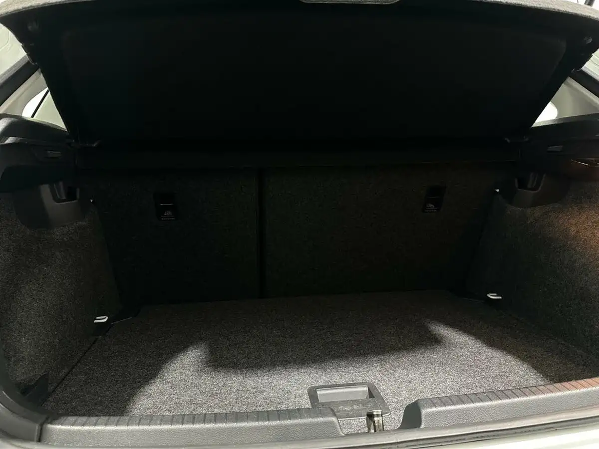 2019-volkswagen-polo-10-tsi-se-big-44