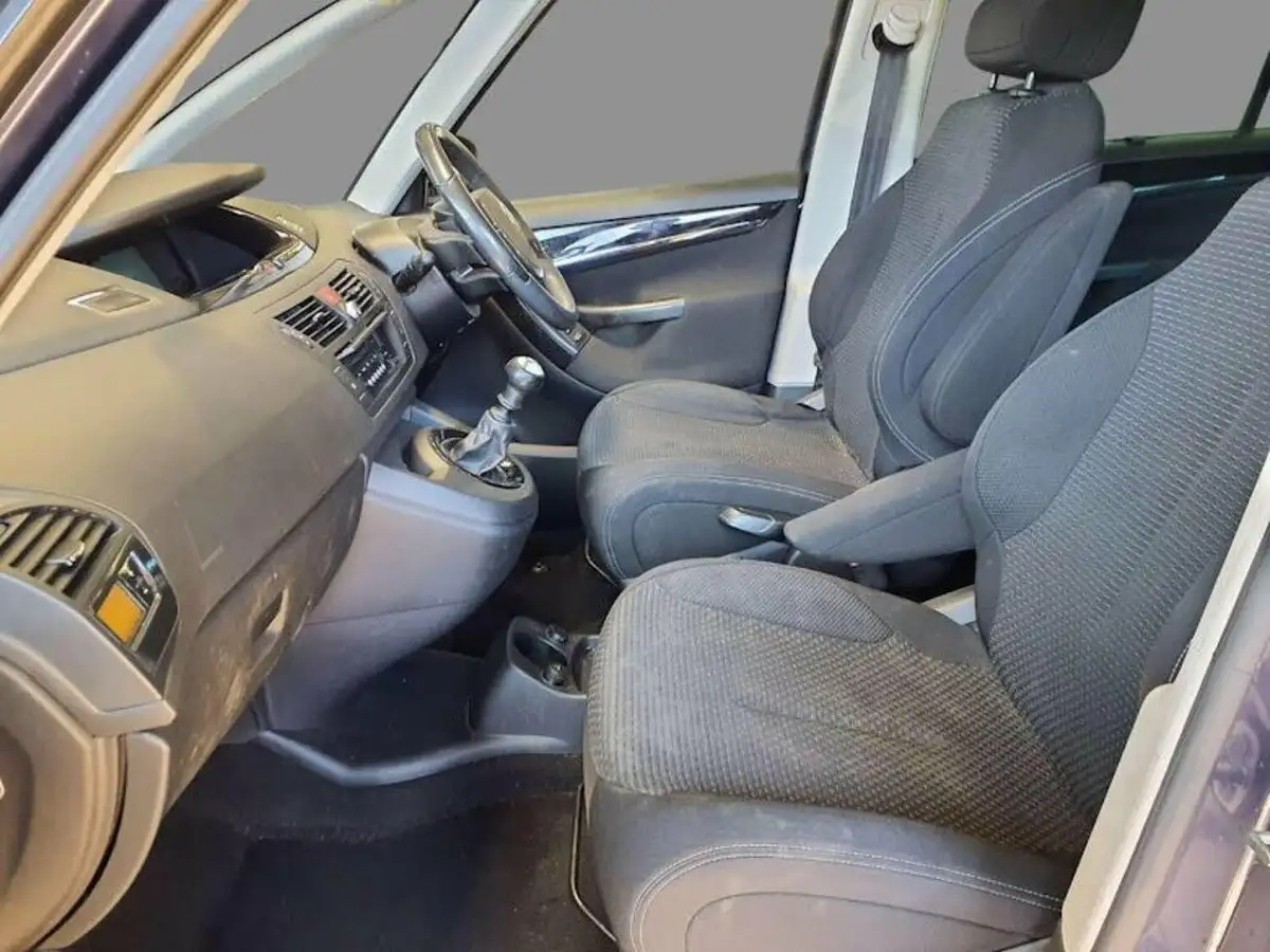 2013-citroen-grand-c4-picasso-16hdi-platinum-big-4