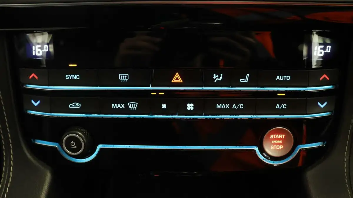 2019-jaguar-f-pace-20-i4d-r-sport-180ps-ss-auto-big-11