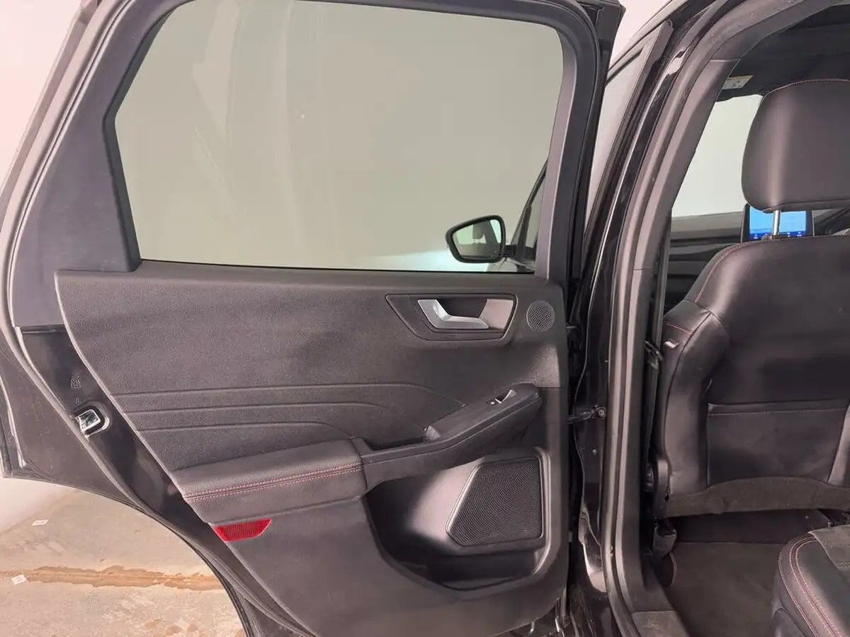 2022-ford-kuga-25t-st-line-x-edition-225ps-phev-big-13