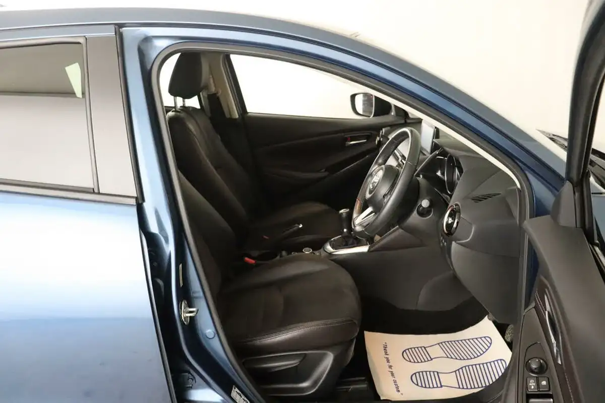 2019-mazda-mazda2-15-gt-sport-nav-115ps-big-15