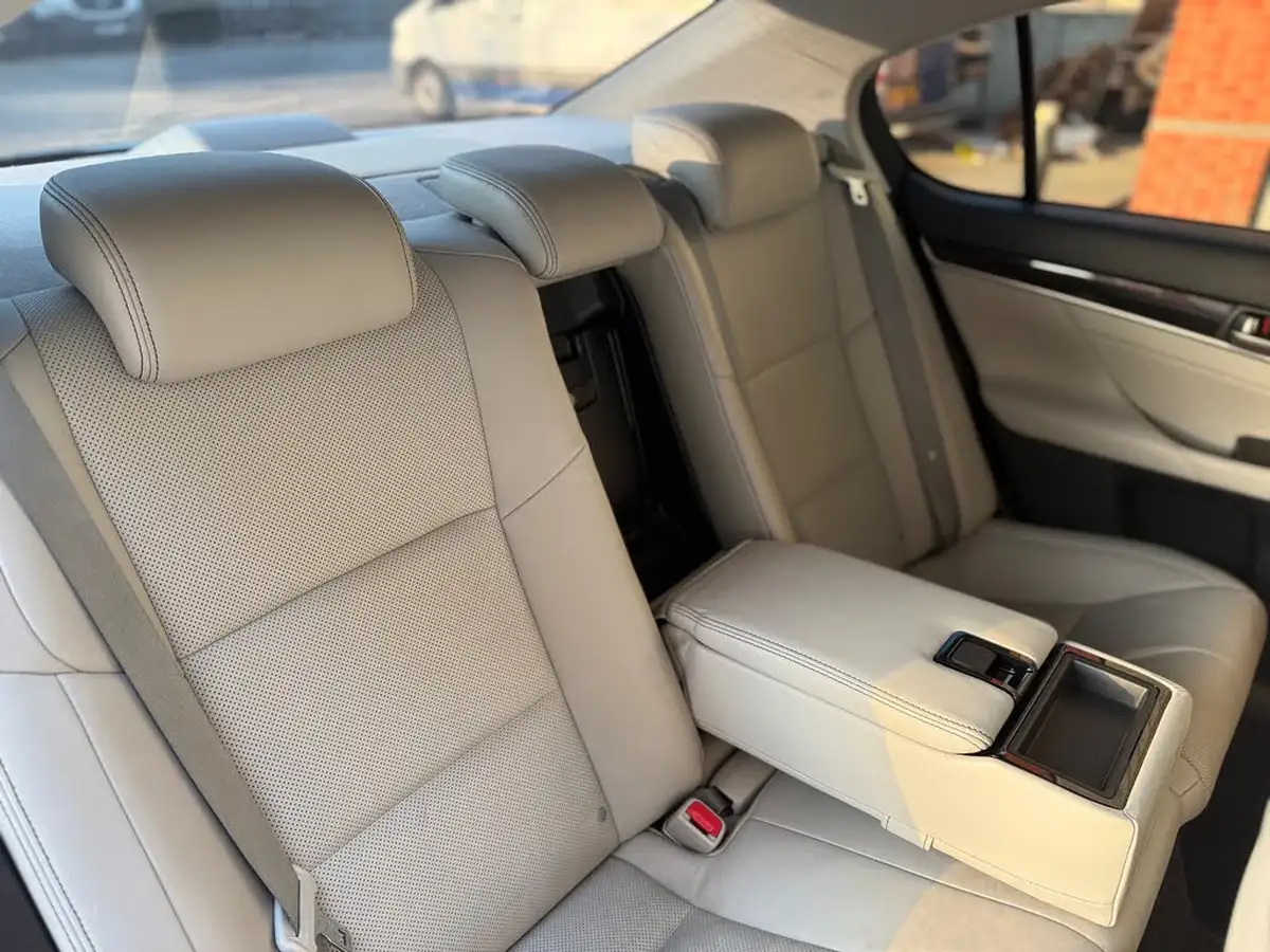 2013-lexus-gs-250-25-luxury-auto-big-10