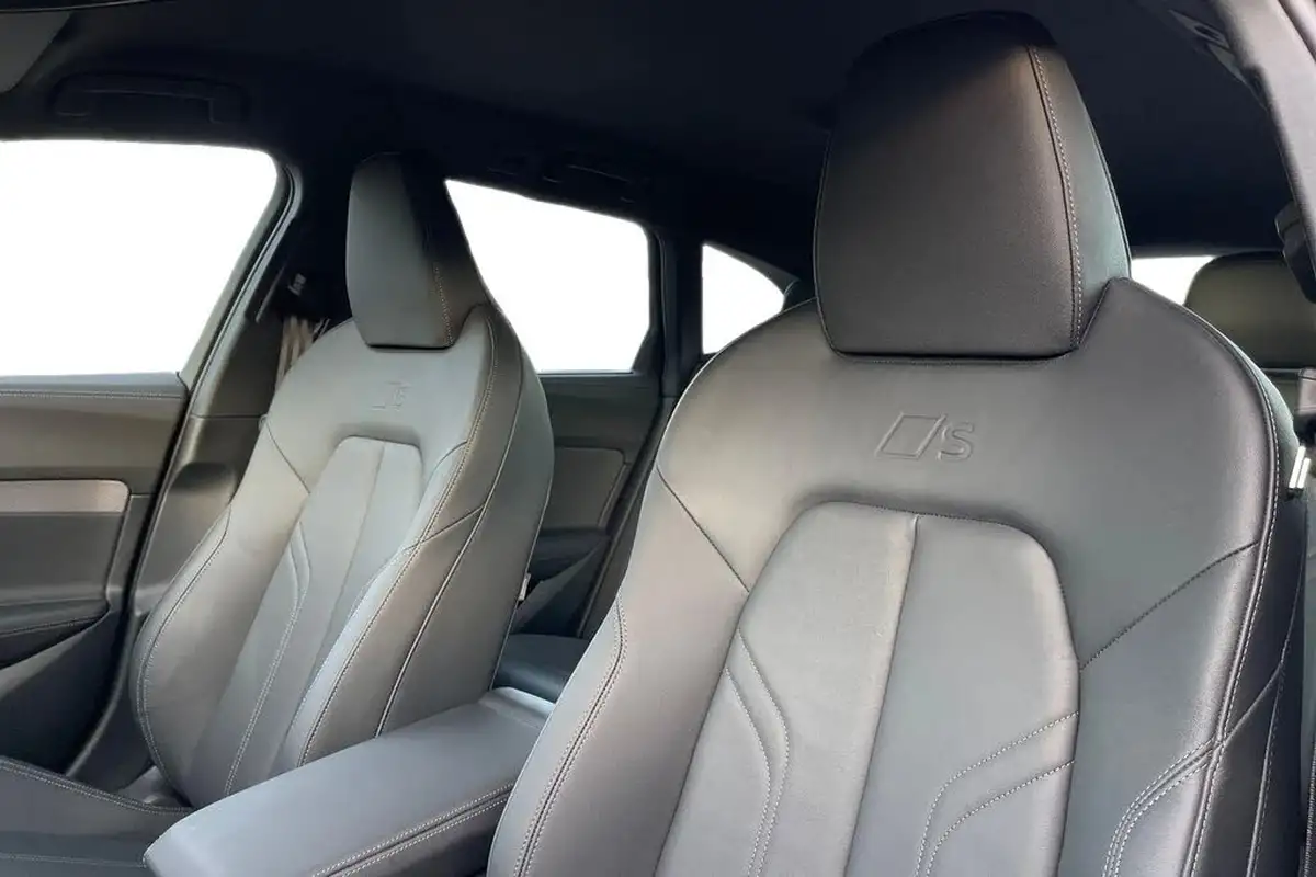 2024-audi-a5-20-tdi-edition-1-avant-big-14