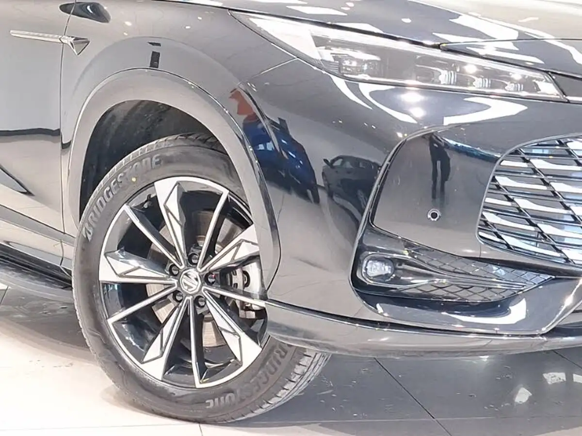 2024-mg-hs-15t-gdi-trophy-273ps-plug-in-hybrid-1496cc-auto-big-8