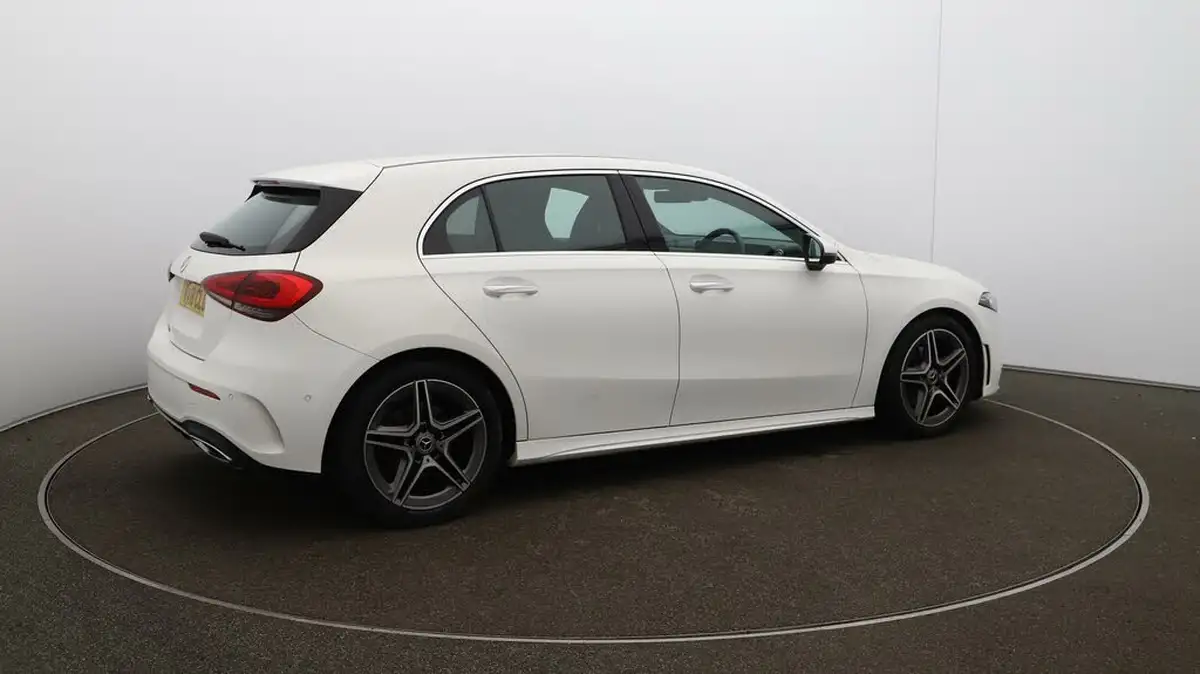 2018-mercedes-benz-a-class-13-a200-amg-line-premiumss-hatchback-5d-7g-dct-big-43