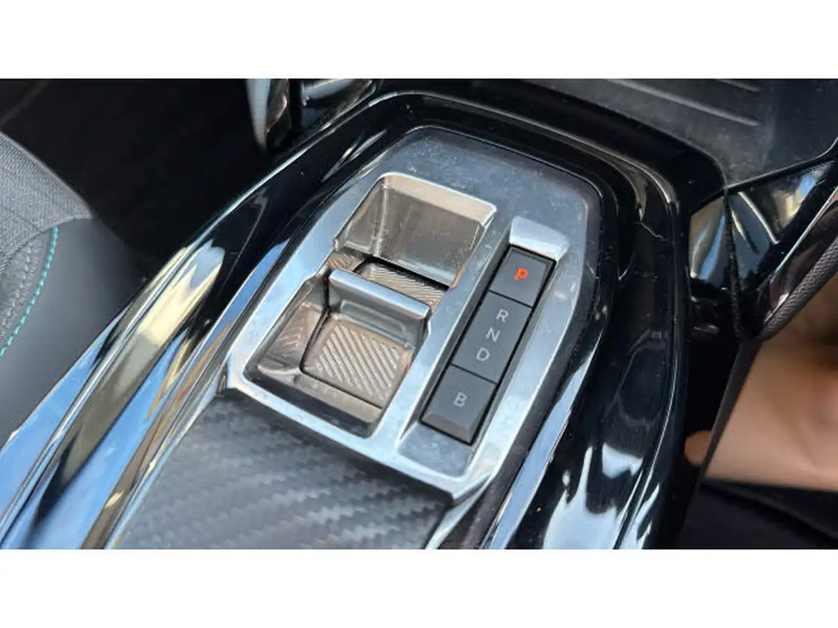 2022-peugeot-2008-suv-e-allure-premium-big-12