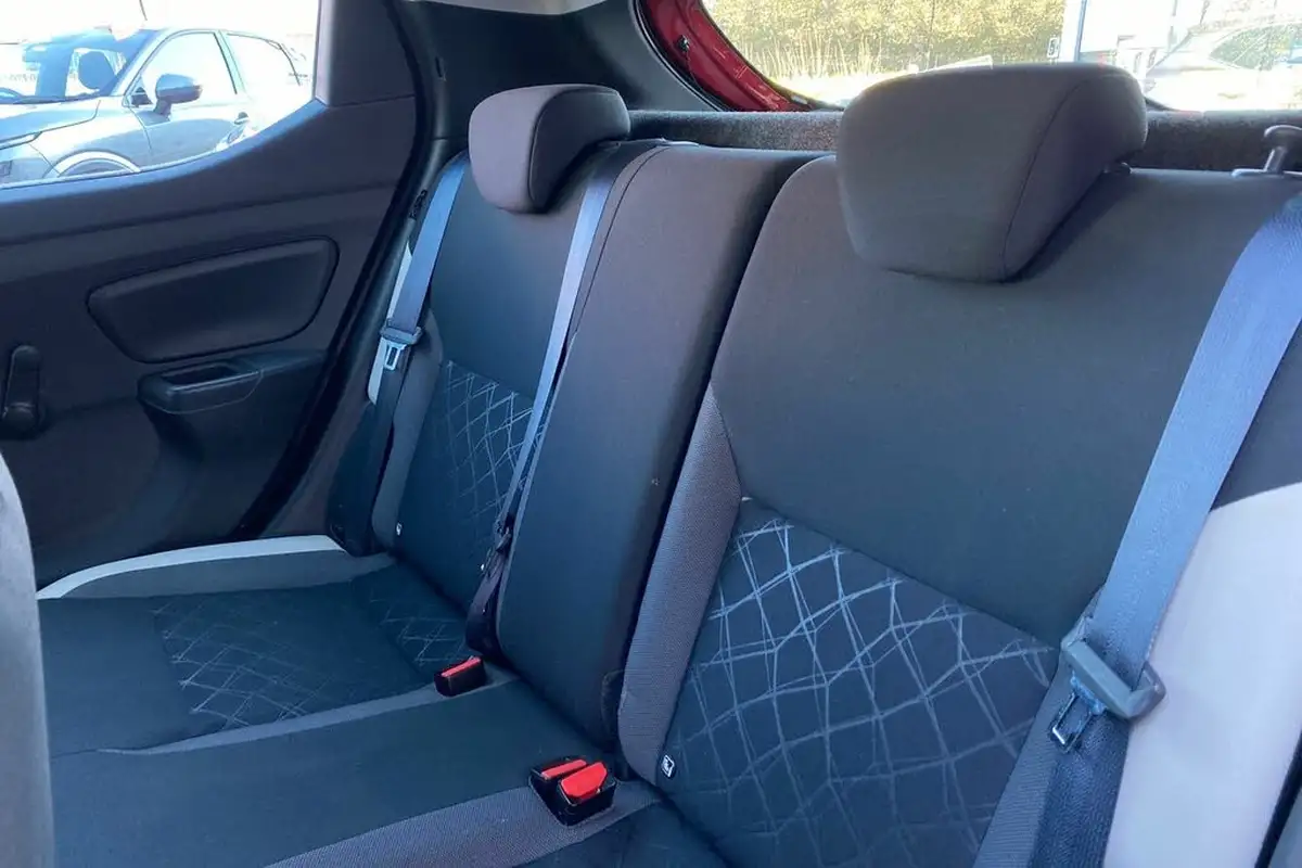 2018-nissan-micra-10-acenta-limited-edition-big-13
