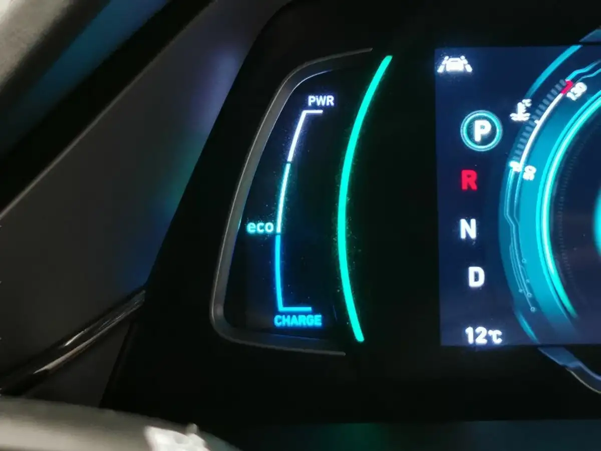 2021-hyundai-ioniq-16-gdi-premium-hybrid-big-17