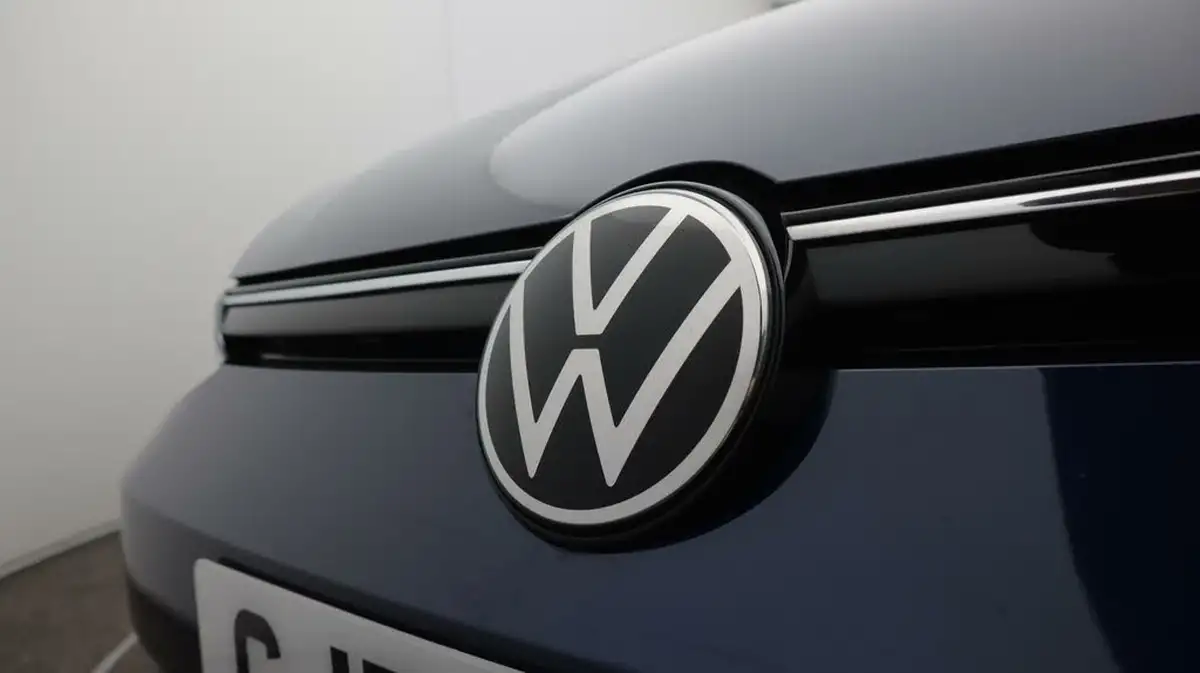 2022-volkswagen-golf-15-tsi-life-150ps-hatchback-big-20