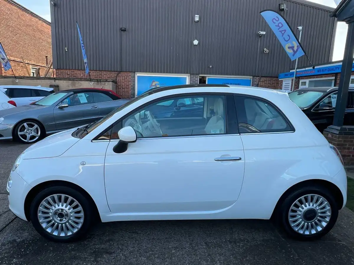 2013-fiat-500-12-lounge-big-40