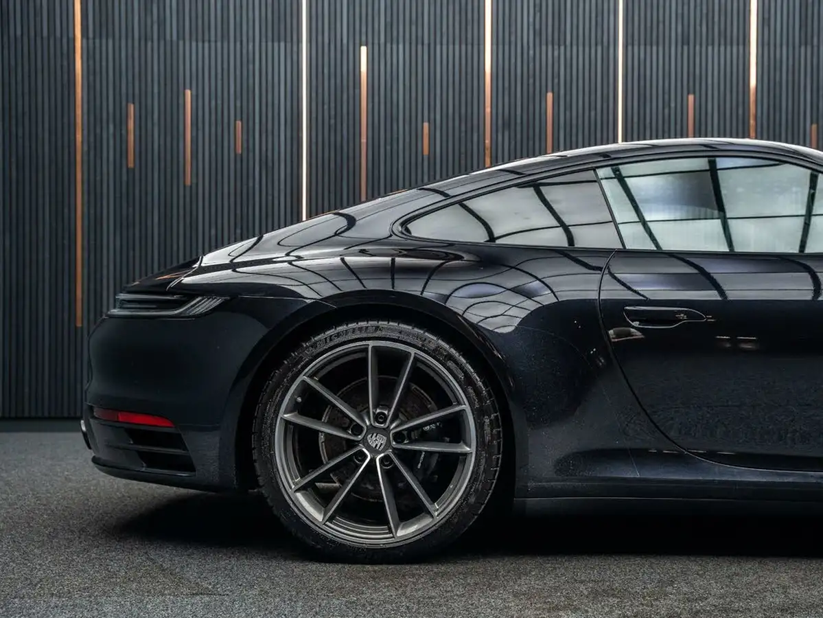2023-porsche-911-30-carrera-coupe-big-20
