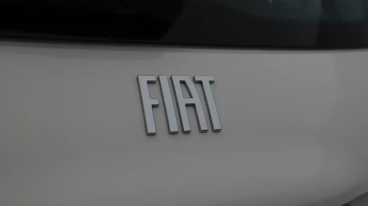 2022-fiat-500-e-icon-117bhp-big-21