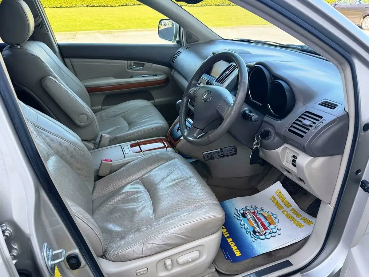 2003-lexus-rx-300-30-se-l-wood-finish-seq-big-23