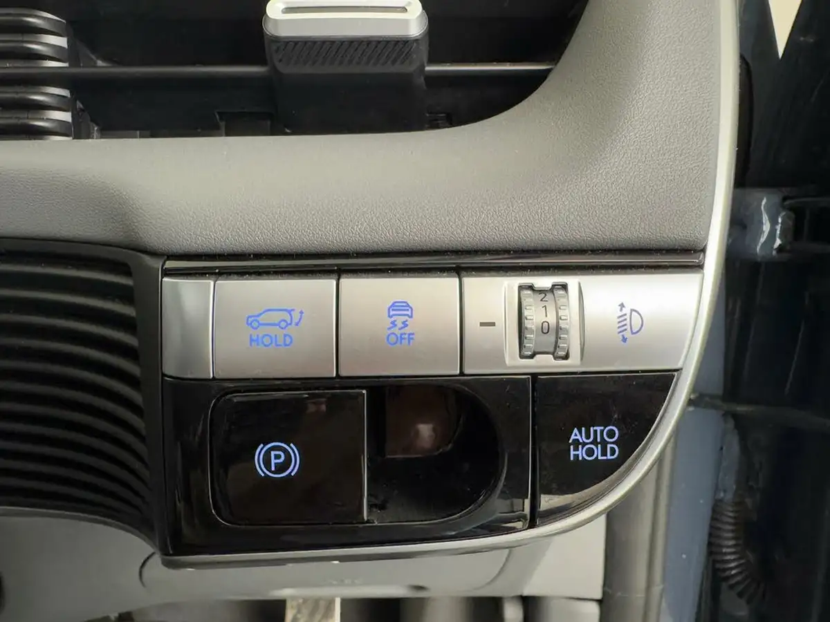 2022-hyundai-ioniq-5-e-ultimate-305ps-73kwh-awd-big-33