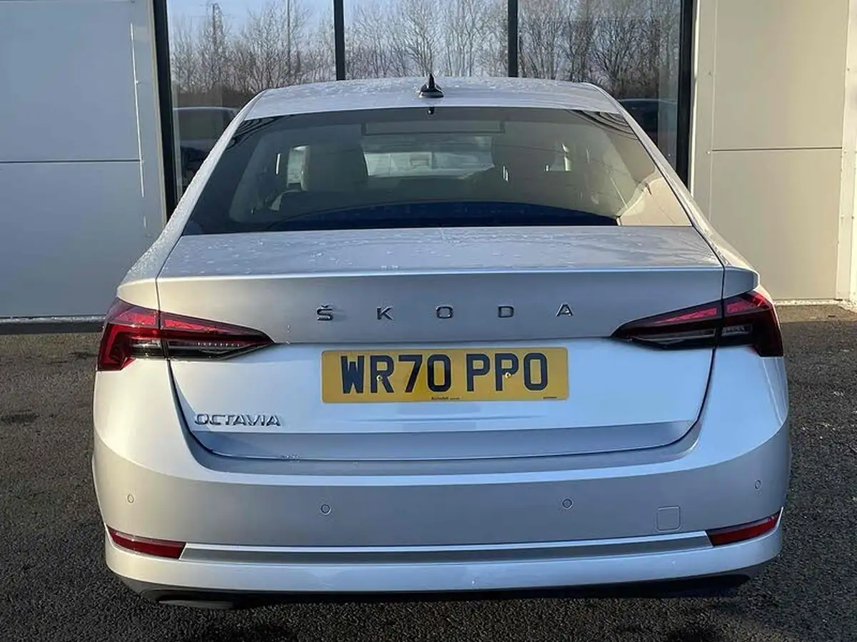 2020-skoda-octavia-15-tsi-se-technology-act-hatchback-big-2