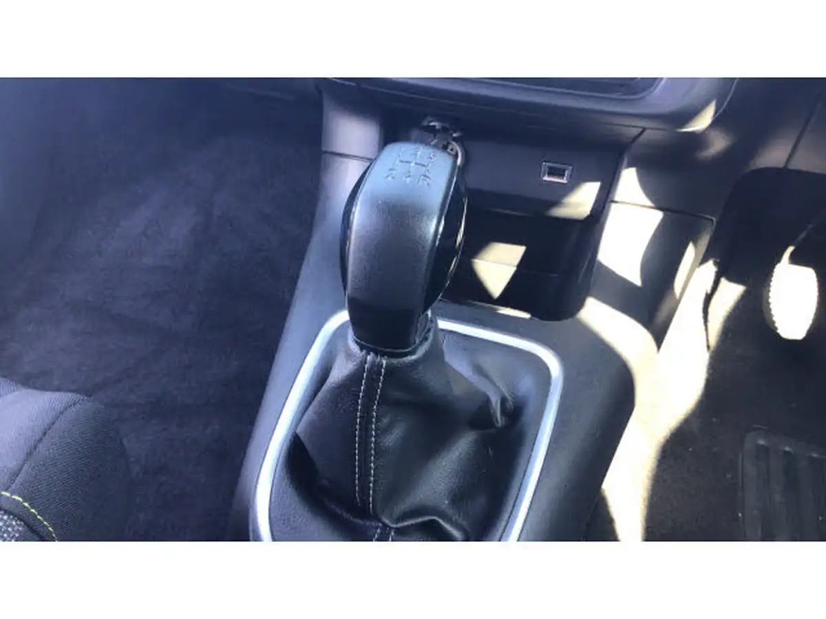 2019-citroen-c3-12-puretech-flair-82ps-ss-big-12