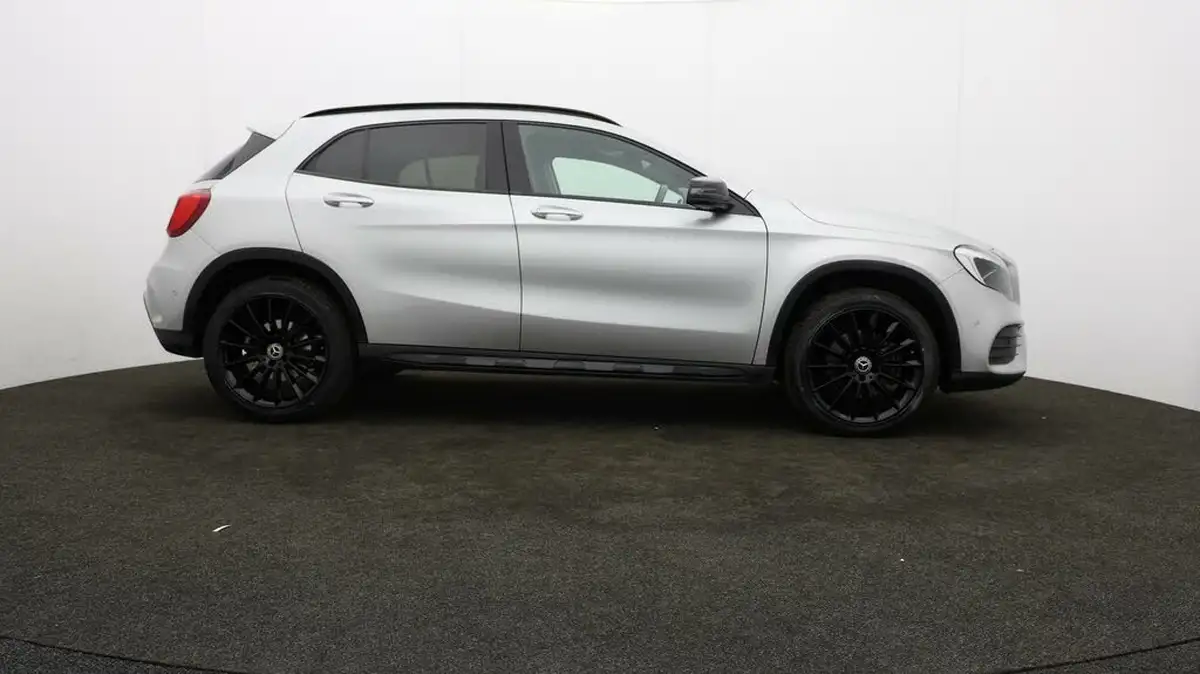 2018-mercedes-benz-gla-class-21d-gla-220d-amg-line-177ps-executivess-big-7